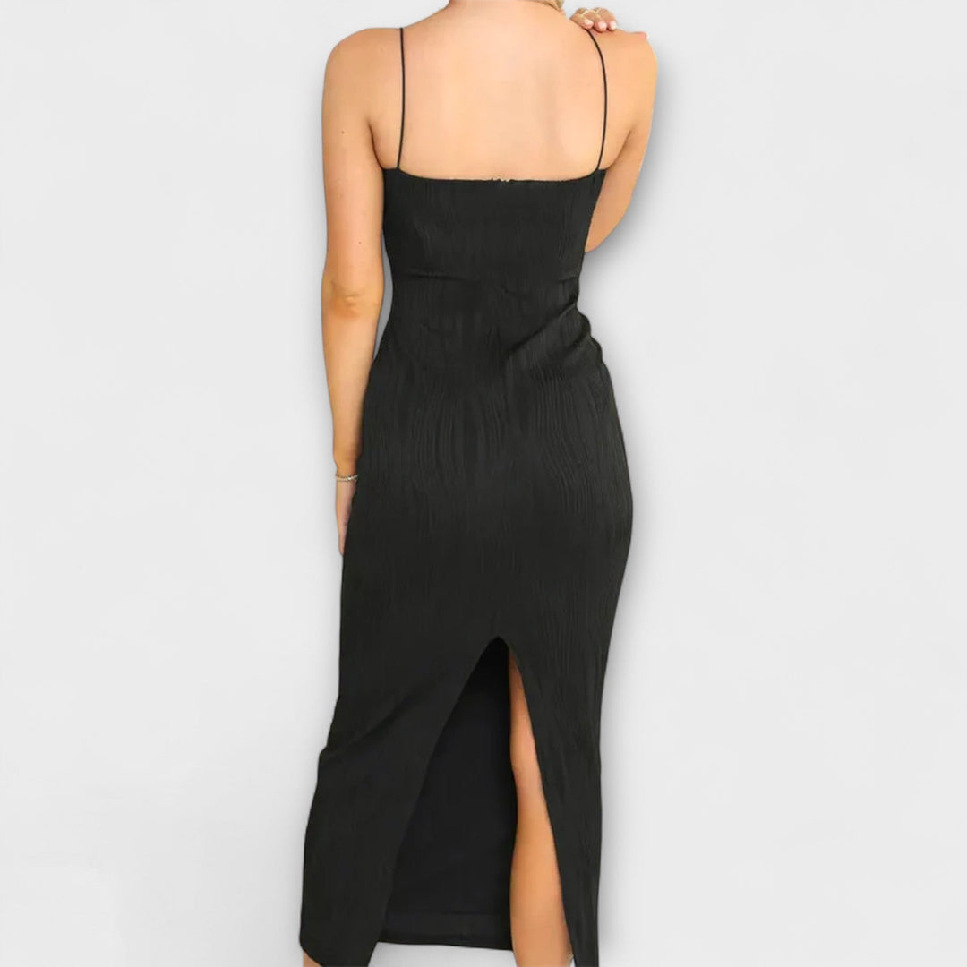 Elegantne brezrokavne maksi obleke z nabiranjem