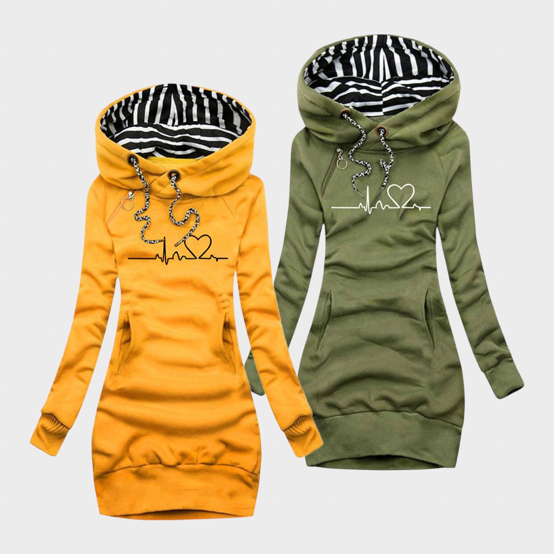 Helena - Pulover obleka s srčnim dizajnom