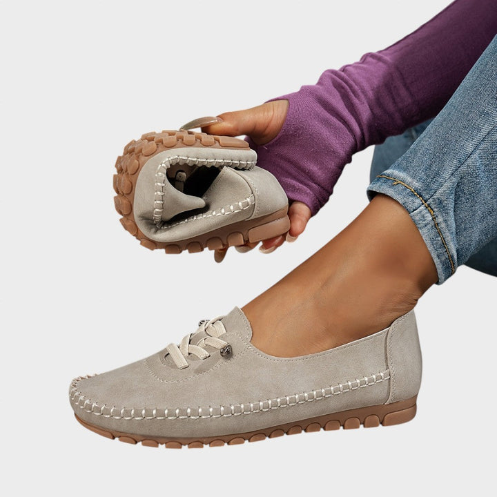 Sara – Mehak Mokasin s Polno Podporo za Občutljive Noge