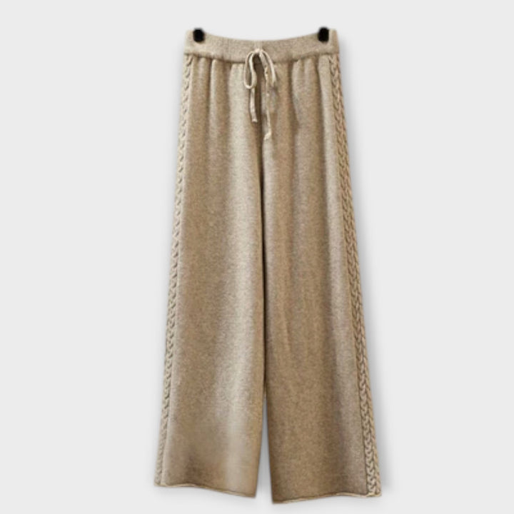 Ljerka – Eleganten pleteninski set